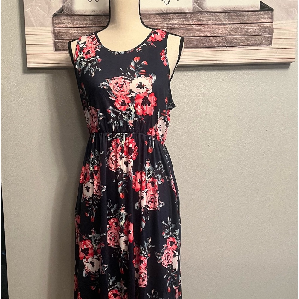 👗NWT Ours Woman’s Razorback Dress Size Large